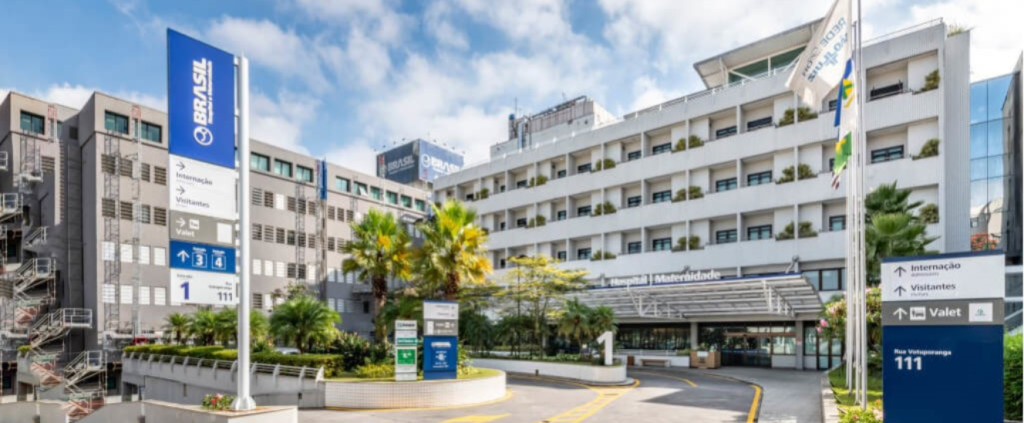 Hospital Brasil recebe certificação internacional no tratamento de doenças intestinais