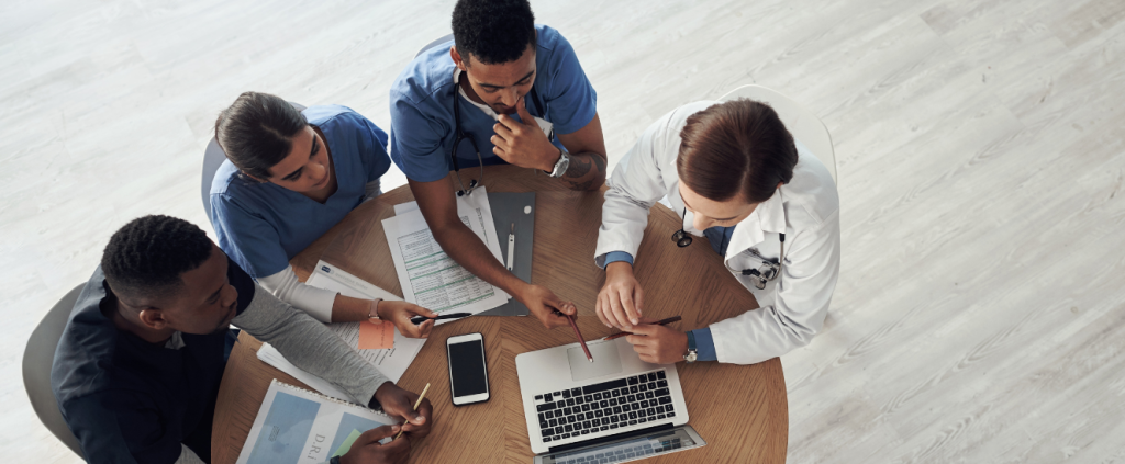 Líderes de saúde precisam se engajar politicamente para enfrentar desafios do setor
