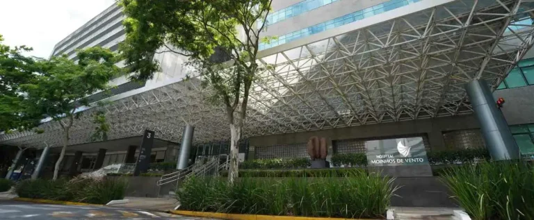 fachada do hospital moinhos de vento, um dos melhores hospitais do brasil