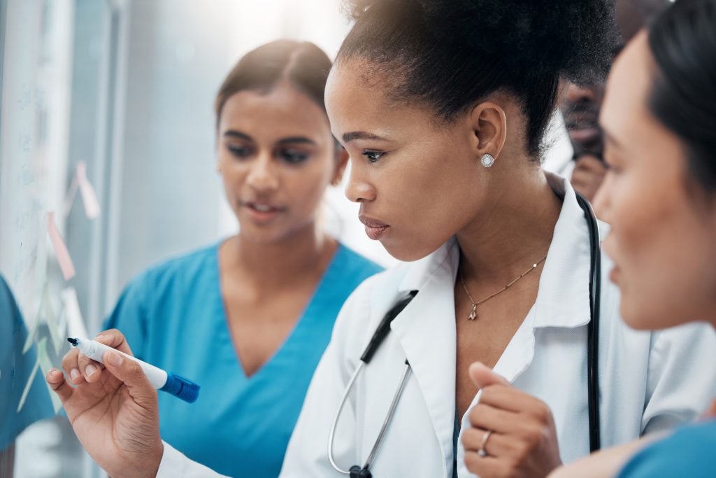 Atlas Cbexs destaca capacitação como essencial para o futuro da gestão de saúde