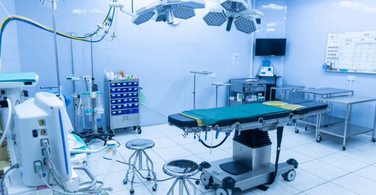 Indústria de dispositivos médicos avança, mas crédito caro e estoques cheios preocupam