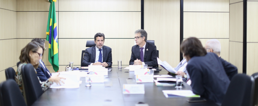 Entidades da saúde propõem inclusão de ética econômico-financeira na formação universitária