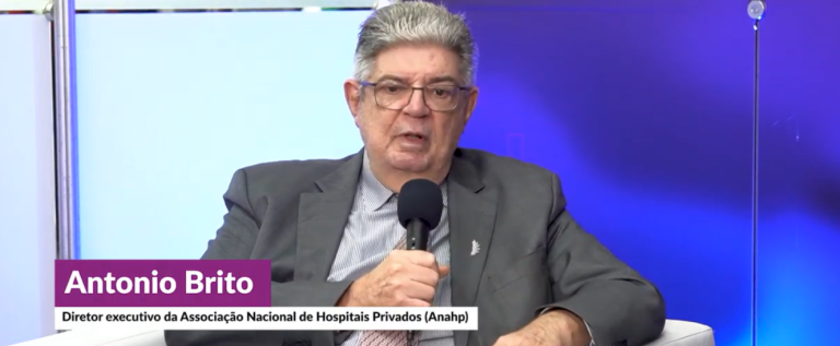 cena da palestra sobre qualidade assistencial com sustentabilidade financeira na Hospitalar 2025