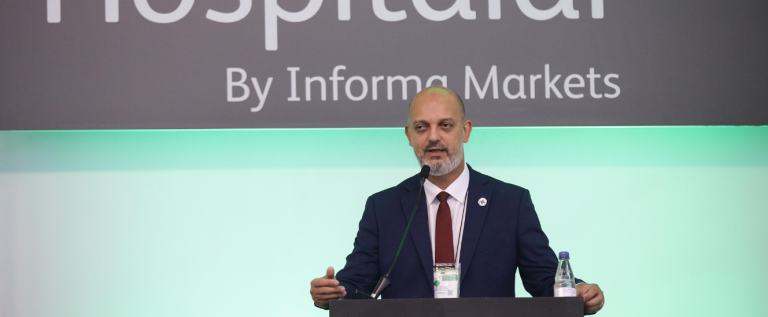 secretário do Ministério da Saúde investe R$ 245 bi no SUS durante Hospitalar 2025