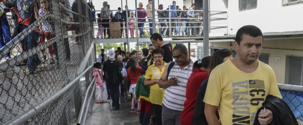 Governo lança programa para reduzir fila por especialistas no SUS