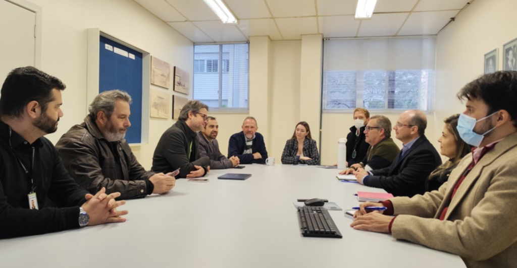 Ebserh aposta em solução desenvolvida no HU-UFSC para modernizar laboratórios da Rede