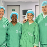 Equipe responsável pelas cirurgias robóticas no Hospital São Vicente de Paulo, no Rio de Janeiro.