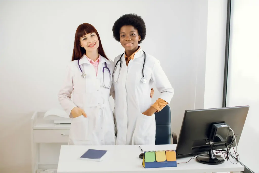 Modelos de sociedade médica: como estruturar contratos claros e evitar conflitos futuros
