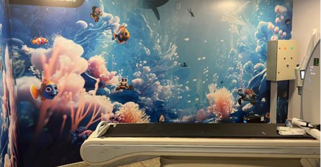 Hospital Mackenzie cria sala temática para humanizar tomografias