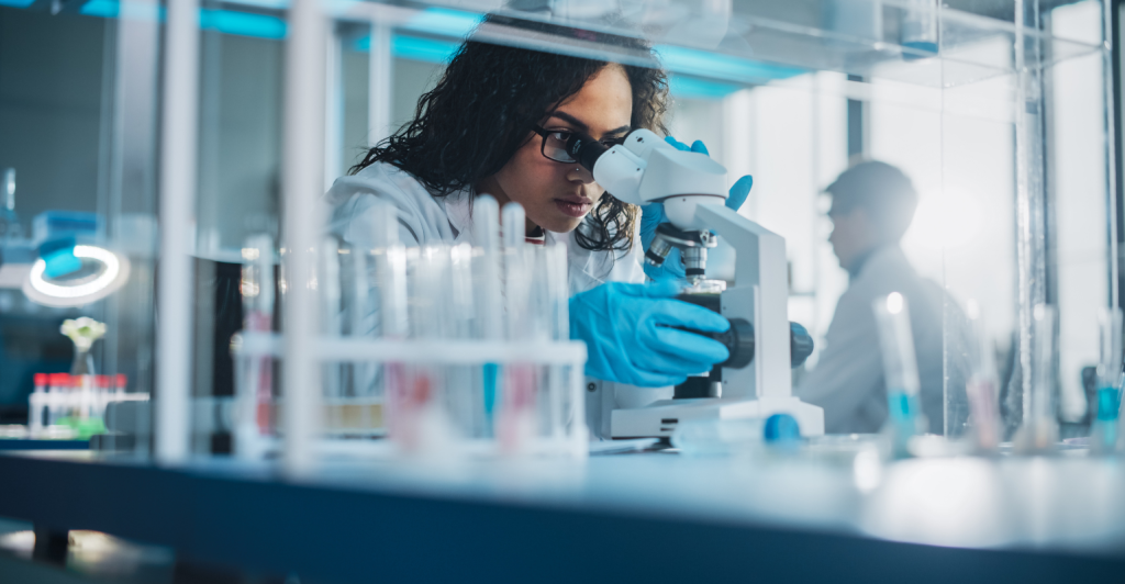 Sanofi aposta em hub digital para ampliar acesso e diversidade na pesquisa clínica 