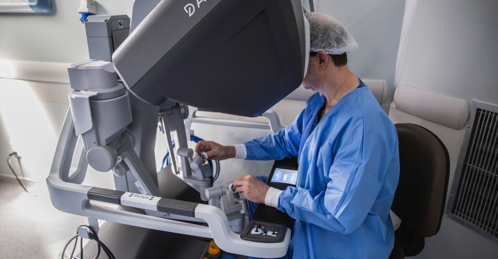 Hospital Unimed Ribeirão Preto ultrapassa 200 cirurgias robóticas em um ano