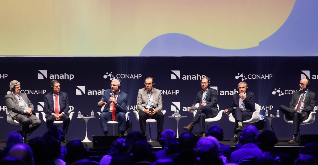 Entre o público e o privado, o Brasil busca um novo pacto pela saúde