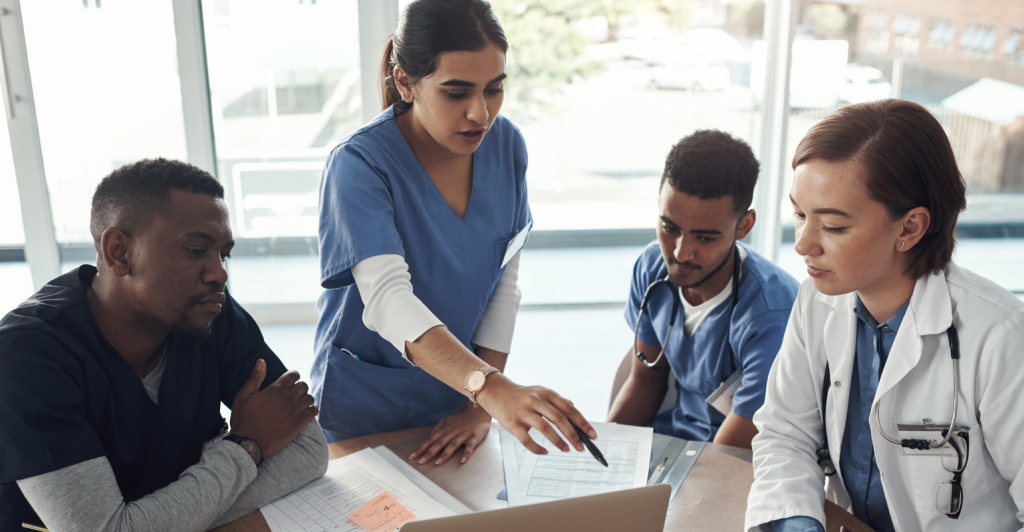 Vagas para programas de residência em saúde aumenta 92%, em 2026