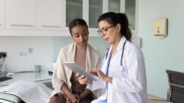 Por que a experiência do paciente ainda não escala?